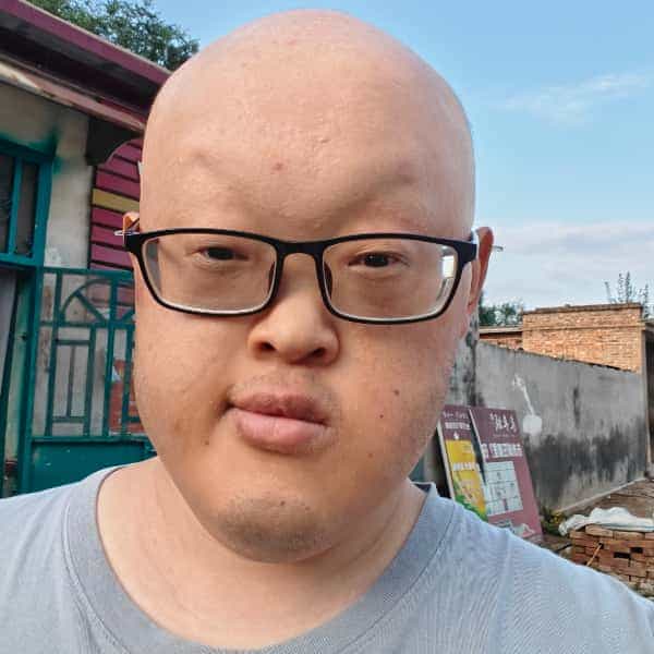 28岁岁山东单身帅哥 - 齐齐哈尔吉缘网