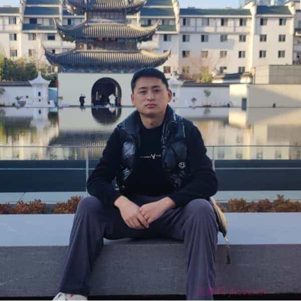 31岁岁湖北单身帅哥 - 齐齐哈尔吉缘网