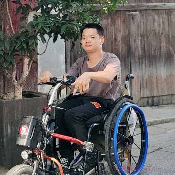 33岁岁湖北单身帅哥 - 齐齐哈尔吉缘网