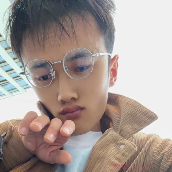 31岁岁贵州单身帅哥 - 齐齐哈尔吉缘网